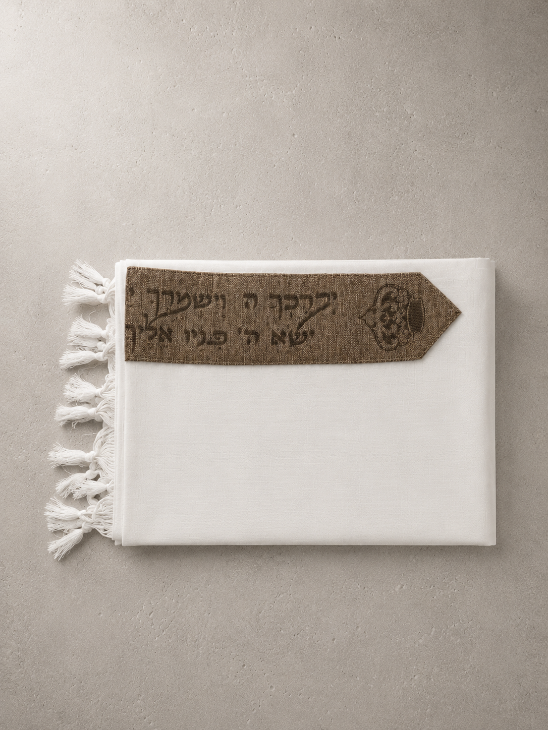 טלית פרימיום שחרית הוד -ברכת הכהנים חום