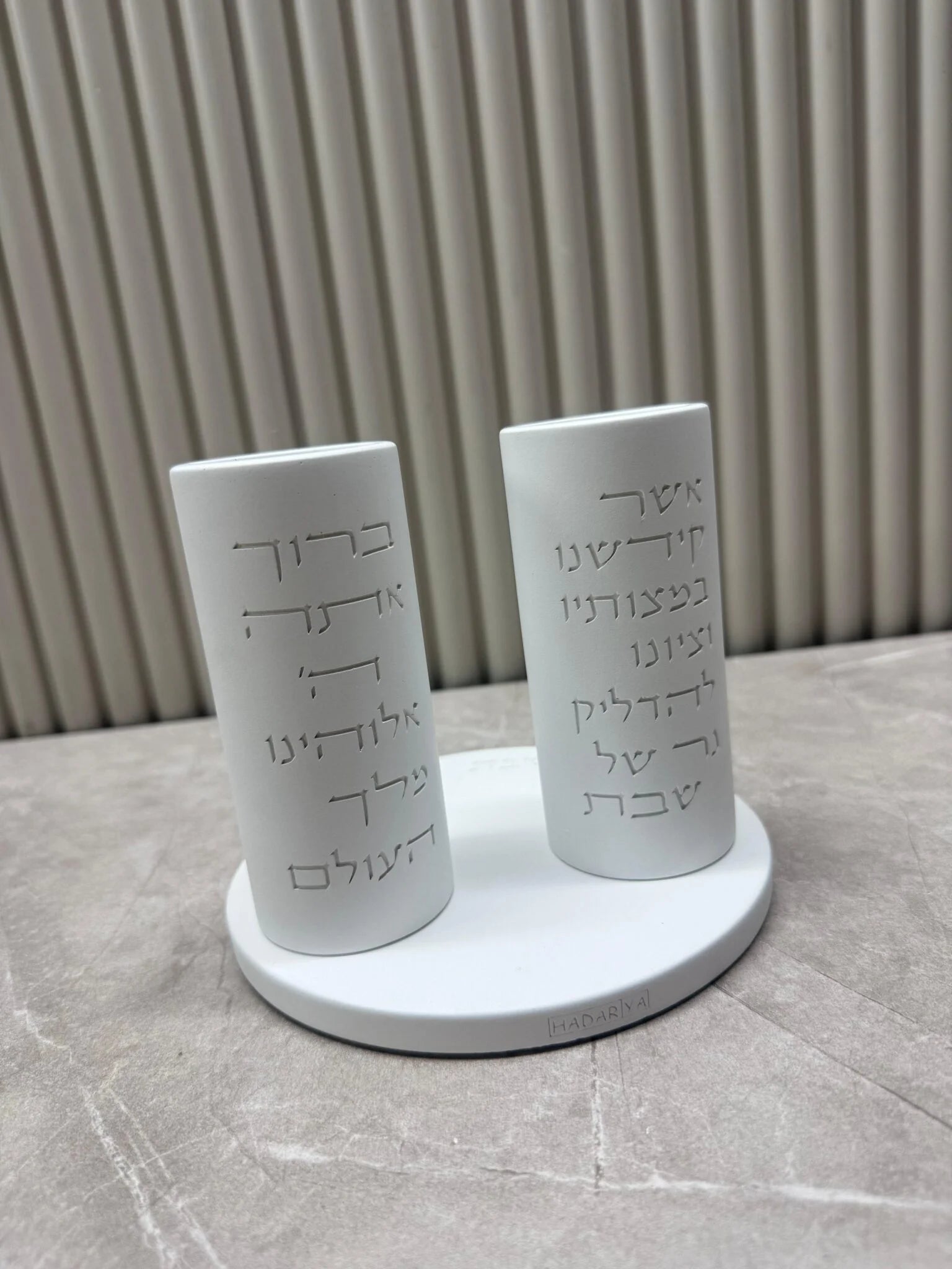 פמוטים מבטון