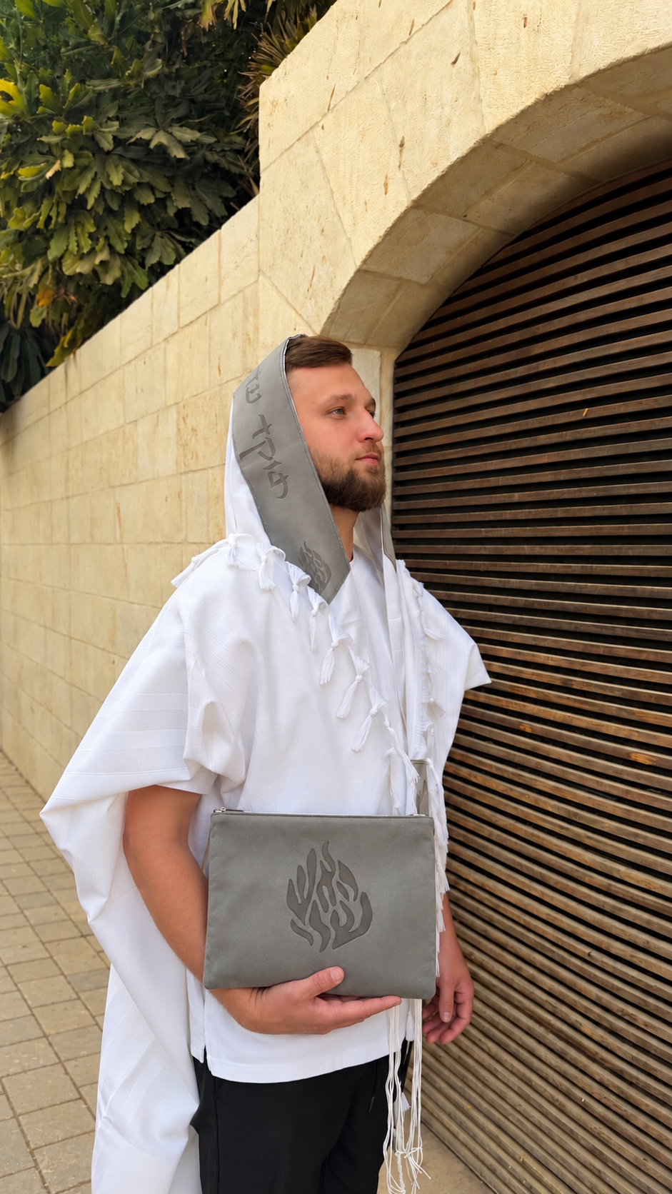 טלית צמר פרימיום שחרית הוד -"האש שלי" עטרה אפורה