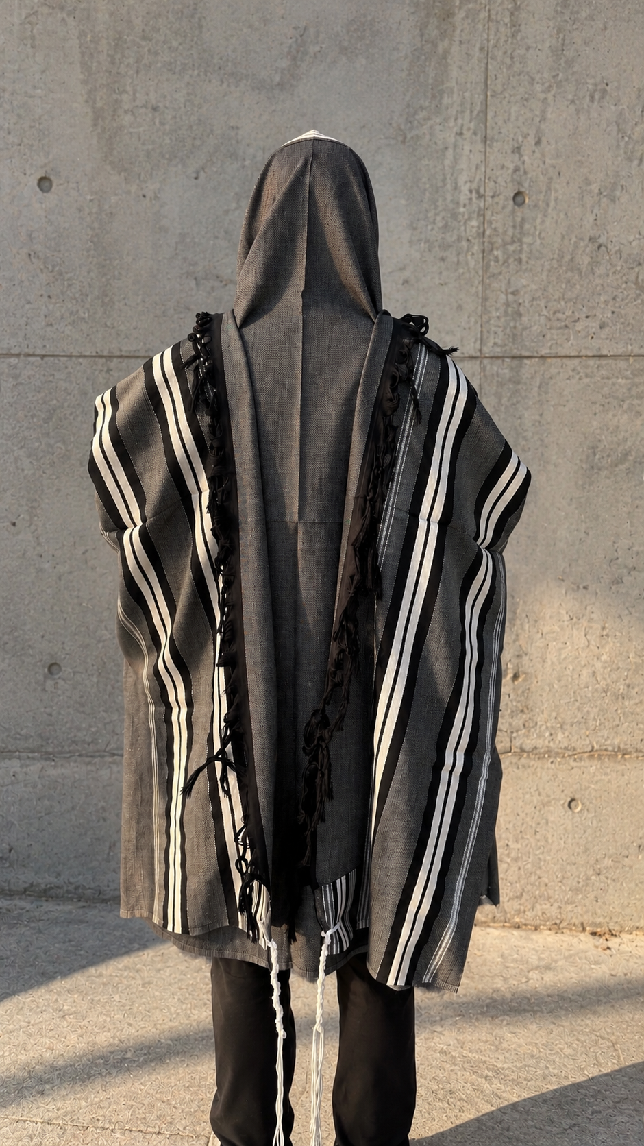 Tallit Beit Yosef – Light Luxury (100% wool) – Elegant