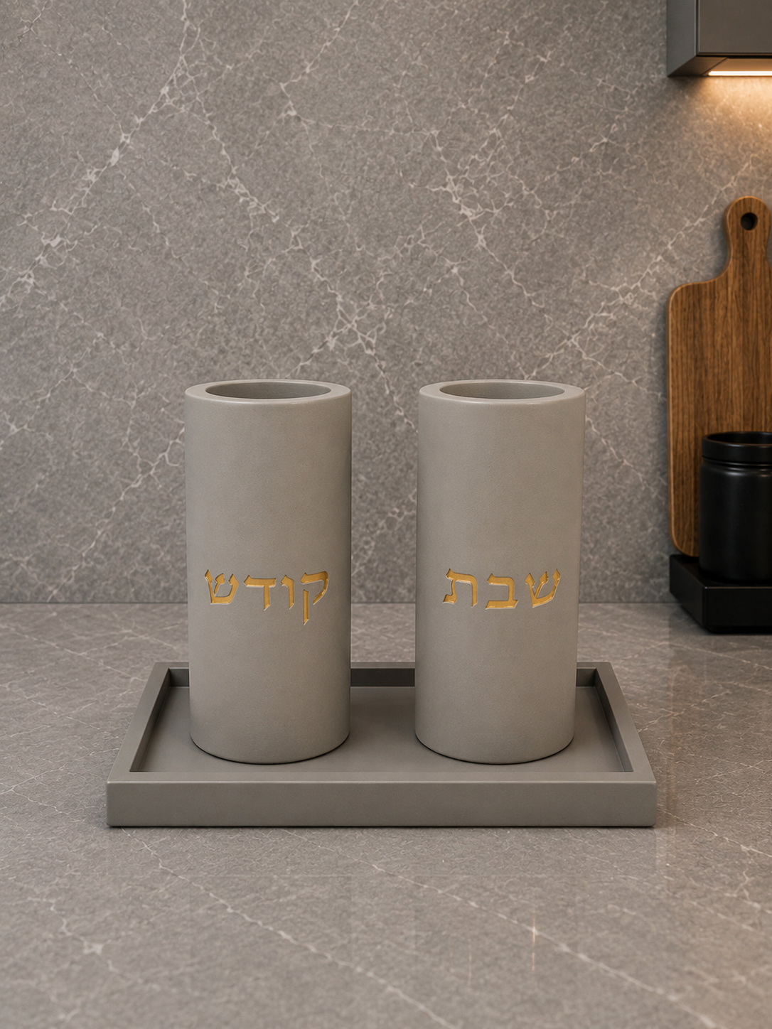 זוג פמוטים  בטון פולימר גוון אפור זהב